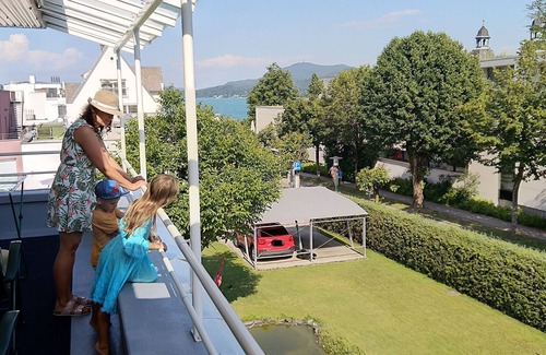 Velden am Worther See Apartment | Apartment with a beautiful view of Lake Wörthersee - Monet