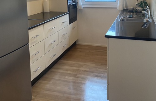 Velden am Worther See Apartment | Apartment 'The Velden Experience' with Mountain View, Private Terrace and Wi-Fi