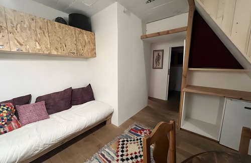 Seez Apartment | Apartment 'Au Soleil' with Mountain View, Private Garden and Wi-Fi