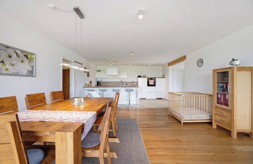 Wangen im Allgaeu Apartment | Apartment 'Auf Dem Haldershof Og' with Mountain View, Private Terrace and Wi-Fi