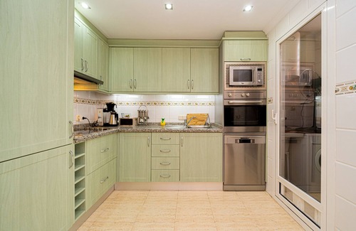 El Albir Apartment | Apartment 'Azahar Spaniahome' with Shared Pool, Wi-Fi and Air Conditioning