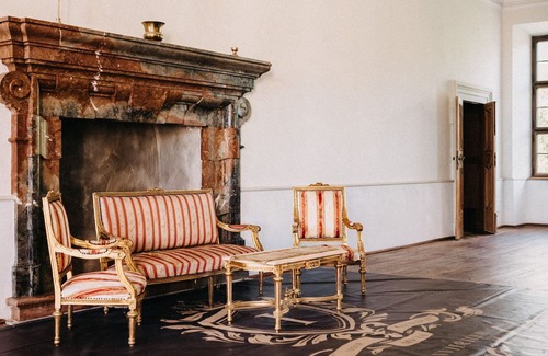 Aurolzmunster Apartment | Apartment Azalea - Innviertler Versailles Boutique Apartments