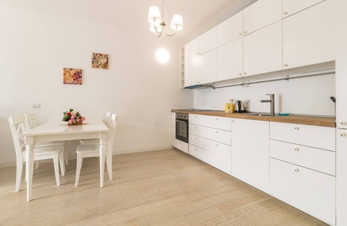 Cremia Apartment | Apartment Azalea - Cremia