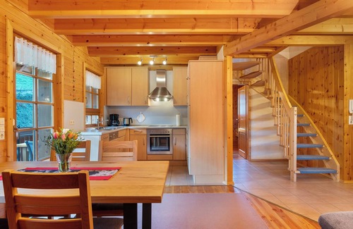 Muehlenbach Apartment | Apartment 'Bergblick' with Mountain View, Shared Terrace and Wi-Fi