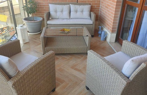 Fiumicino Apartment | Apartment "Bethel Fiumicino" with Balcony & Wi-Fi