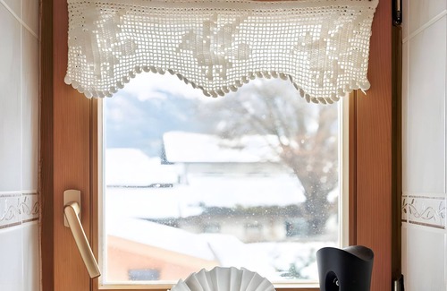 Mittenwald Apartment | Apartment 'Bienennest' with Mountain View, Balcony and Wi-Fi