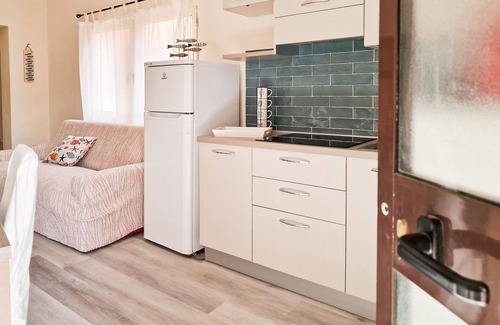 Portoferraio Apartment | Apartment 'Bilocale Scirocco De Luxe' with Private Terrace and Air Conditioning