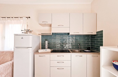 Portoferraio Apartment | Apartment 'Bilocale Scirocco De Luxe' with Private Terrace and Air Conditioning