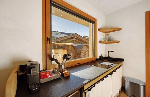 Aymavilles Apartment | Apartment 'Bilocale' with Mountain View, Balcony and Wi-Fi