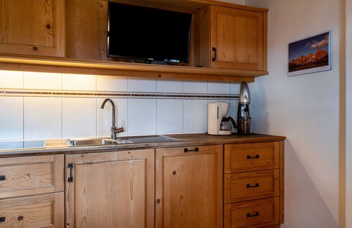 Lajen Apartment | Apartment 'Biohof Maurer Apt Bergblick' with Mountain View, Shared Garden and Wi-Fi