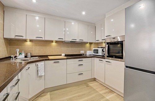 Altea la Vella Apartment | Apartment 'Blue Greenwich Port' with Shared Pool, Wi-Fi and Air Conditioning