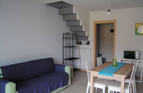 Pella Apartment | Apartment "Blue" in the house with lake view, parking and private beach