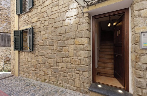 Cipressa Apartment | Apartment 'Bosco' with Wi-Fi