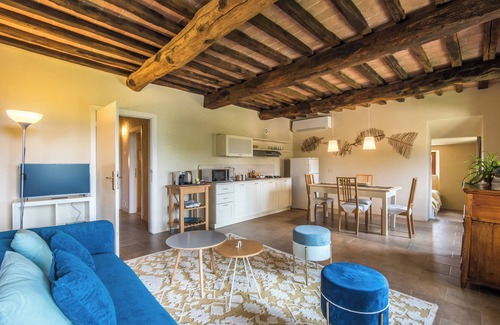 La Cetina Apartment | Apartment 'Brotes Castagno' with Shared Pool, Wi-Fi and Air Conditioning
