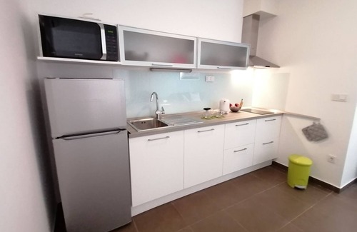 Bilice Apartment | Apartment by the Beach in Dalmatia