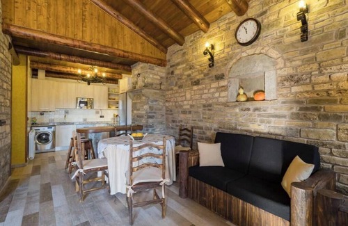 Borrastre Apartment | Apartment 'Cabaña Vegara' with Mountain View, Private Terrace and Wi-Fi