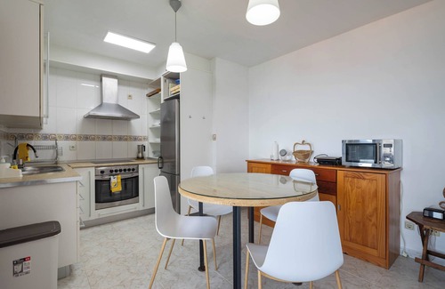 Boiro Apartment | Apartment 'Cabo Cruz' with Sea View, Balcony and Wi-Fi