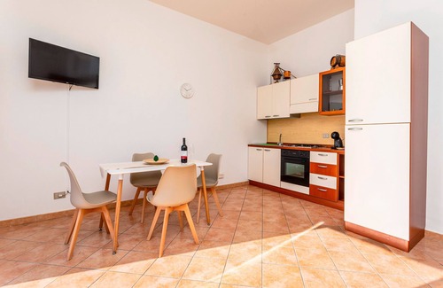 Piedimonte Etneo Apartment | Apartment 'Camia Etna House - Matrimoniale' with Sea View, Wi-Fi and Air Conditioning