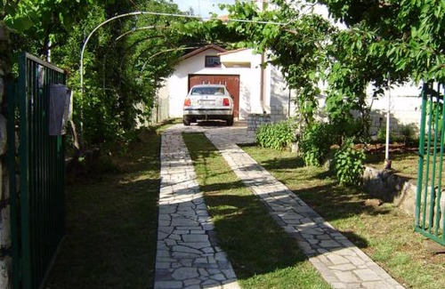 Buzdohanj Apartment | Apartment Carmen