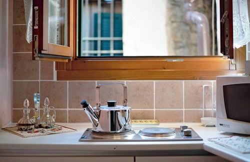Laglio Apartment | Apartment 'Casa Armando' with Lake View and Wi-Fi
