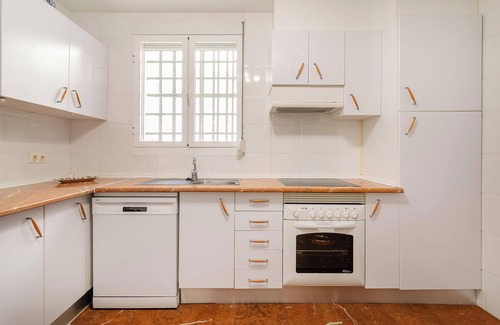 Cala Apartment | Apartment Casa Blanca 2 with Sea View, BBQ, A/C & Wi-Fi