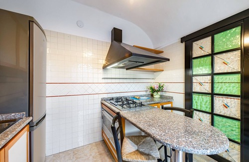 Trino Apartment | Apartment 'Casa Dalla Nonna 2' with Balcony, Wi-Fi and Air Conditioning