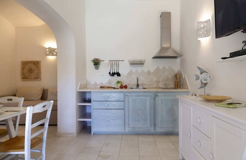 La Conia Apartment | Apartment "Casa Federica" close to the Beach with A/C, Wi-Fi, Terrace & Garden