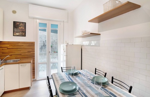 Alassio Apartment | Apartment 'Casa Federica' with Balcony and Wi-Fi