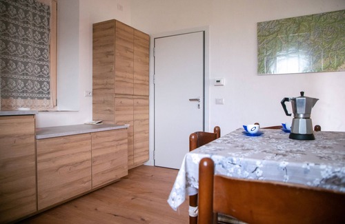 Casez Apartment | Apartment 'Casa Maia - Bombo' with Mountain View, Shared Terrace and Wi-Fi