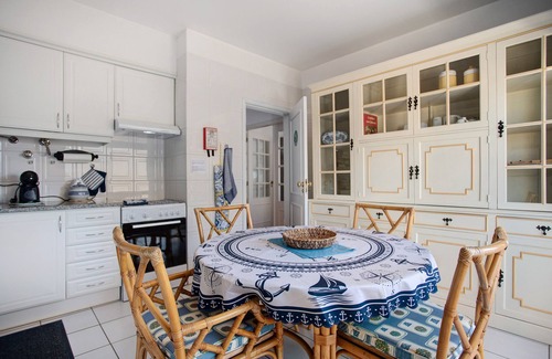 Figueira da Foz Apartment | Apartment 'Casa Do Mar' with Sea View, Wi-Fi and Air Conditioning