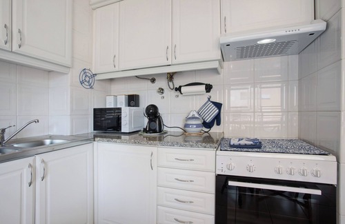 Figueira da Foz Apartment | Apartment 'Casa Do Mar' with Sea View, Wi-Fi and Air Conditioning