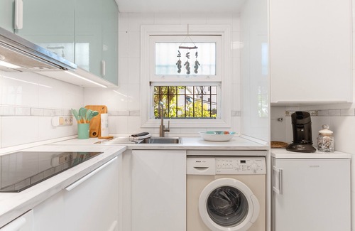 Orihuela Costa Apartment | Apartment 'Casa Reina Abajo' with Shared Pool, Wi-Fi and Air Conditioning
