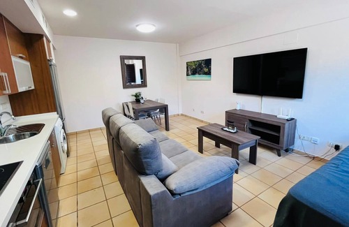 Hacienda del Alamo Apartment | Apartment CasaDeLuxe Pueblo Espanol with Shared Pool & Wi-Fi