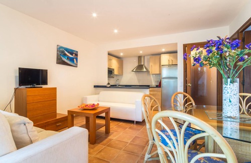 Platja d'Aro Apartment | Apartment 'Cavall Bernat' with Sea View, Private Terrace and Wi-Fi