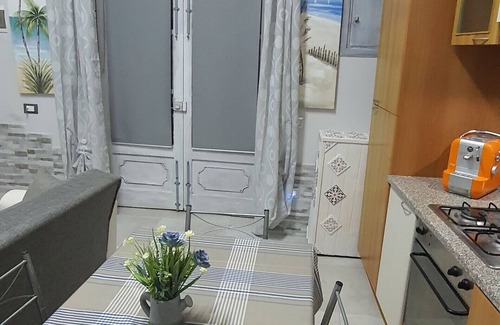 Alcamo Historic Center Apartment | Apartment 'Centro Di Alcamo' with Balcony, Wi-Fi and Air Conditioning