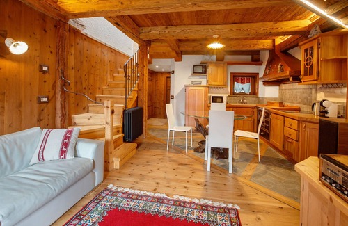 Valdisotto Apartment | Apartment 'Chalet Del Cuore' with Mountain View, Private Garden and Wi-Fi