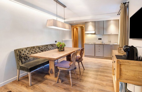 Teola Apartment | Apartment "Chalet Sonne Superior" Near the Ski Area with Mountain View & Garden