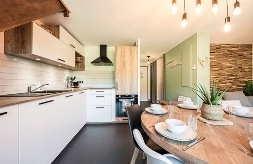Albiez-Montrond Apartment | Apartment 'Charmant Duplex Au Pied Des Pistes' with Mountain View, Balcony and Wi-Fi