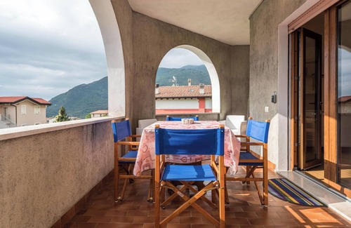 Aer Apartment | Apartment Ciliegio Casa Demonti with Mountain View, Pool, Garden & Wi-Fi
