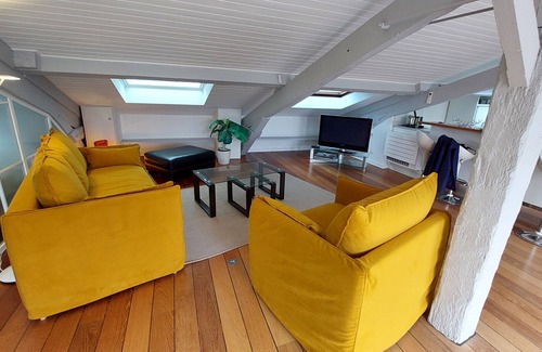 Bordeaux Golden Triangle Apartment | Apartment-City-Ensuite with Shower-Terrace