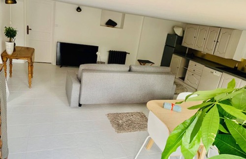 Le Bois de Gaumont Apartment | Apartment close to Paris, Disneyland and Vallée Village.