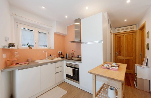Verres Apartment | Apartment 'Clelia' with Mountain View, Balcony and Wi-Fi