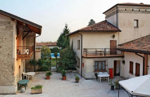 Cunettone Apartment | Apartment Colombaro Vecchio-7 by Interhome