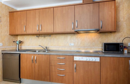 Cala Ratjada Apartment | Apartment 'Coromina - Estany' with Sea Views, Wi-Fi and Air Conditioning