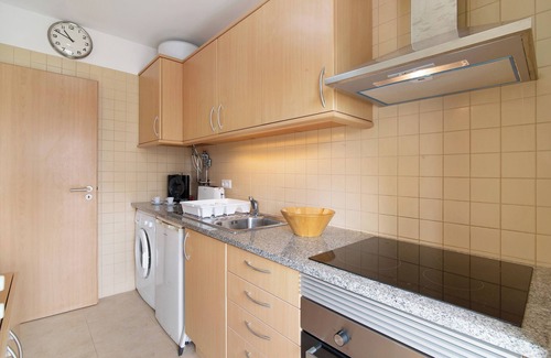 Conceicao e Cabanas de Tavira Apartment | Apartment 'Costa Cabanas 1' close to the Beach with Shared Pool & Wi-Fi
