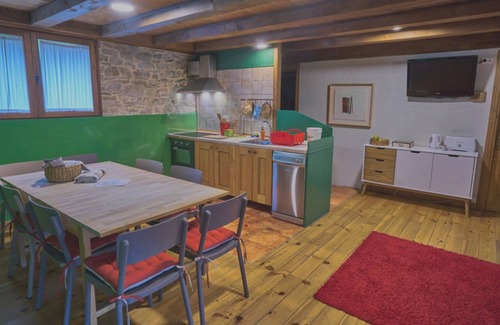 Ulle Cottage | Apartment Cosmos, casapirineos