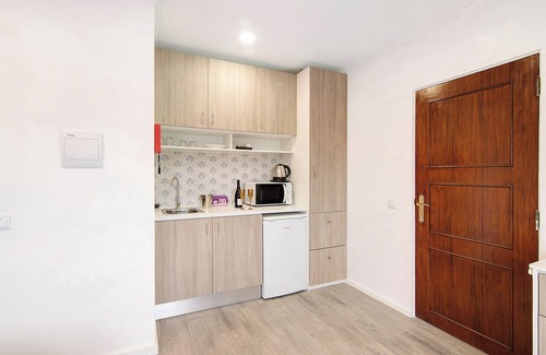 Moncarapacho e Fuseta Apartment | Apartment 'Cosy' with Shared Terrace, Wi-Fi and Air Conditioning