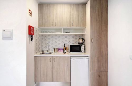 Moncarapacho e Fuseta Apartment | Apartment 'Cosy' with Shared Terrace, Wi-Fi and Air Conditioning