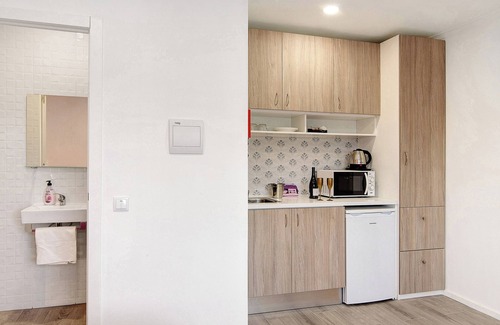 Moncarapacho e Fuseta Apartment | Apartment 'Cosy' with Shared Terrace, Wi-Fi and Air Conditioning