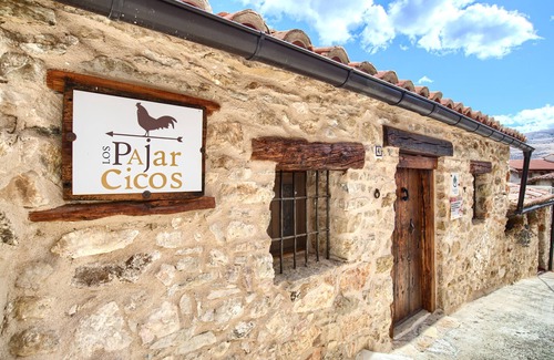 Ejulve Apartment | Apartment-Cottage-Ensuite with Shower-Los Pajarcicos- El Lucero
